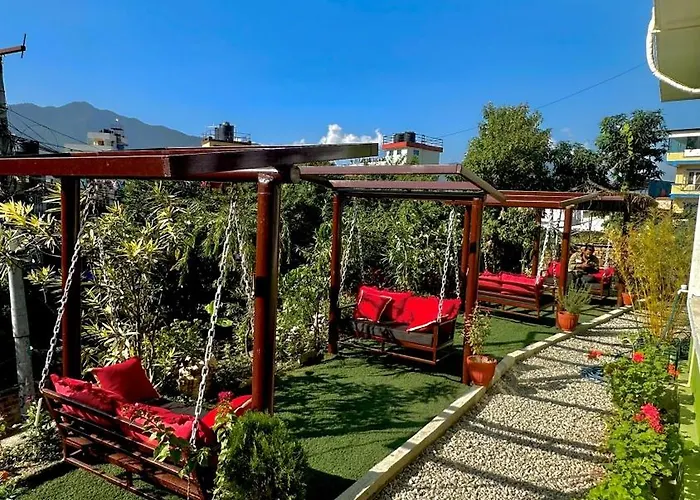 ホテル Fireflies Retreat Home- Yoga, Sound Healing & Coworking In Kathamndu *