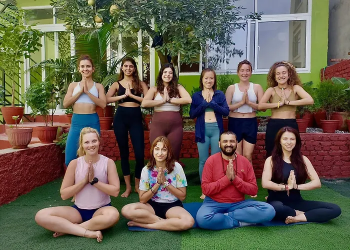 Hotel Fireflies Retreat Home- Yoga, Sound Healing & Coworking In Kathamndu Katmandou