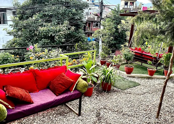 Fireflies Retreat Home- Yoga, Sound Healing & Coworking In Kathamndu ホテル