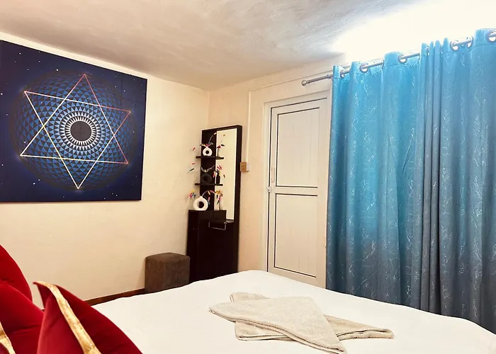 Fireflies Retreat Home- Yoga, Sound Healing & Coworking In Kathamndu * Katmandou