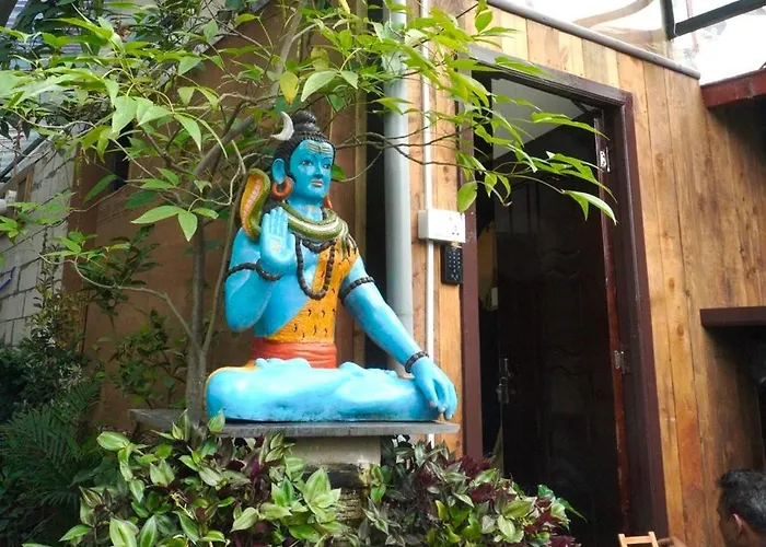 Fireflies Retreat Home- Yoga, Sound Healing & Coworking In Kathamndu Hotel Katmandou